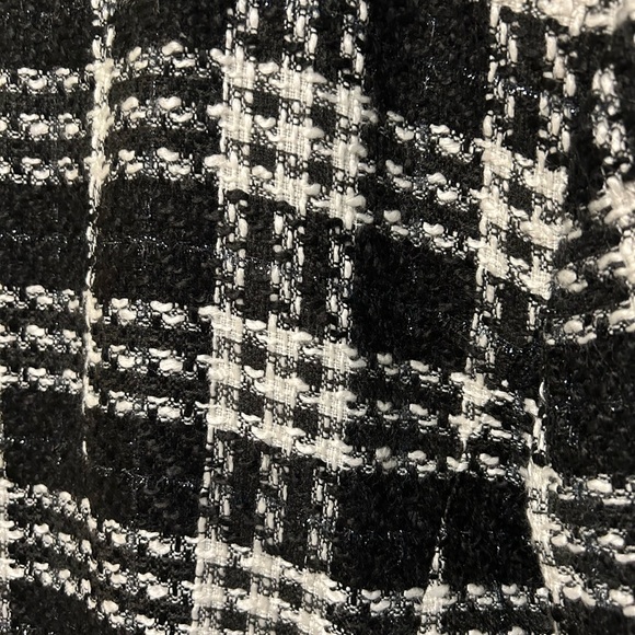 Dressbarn Stylish Black and White Plaid Women's Jacket - Picture 10 of 12